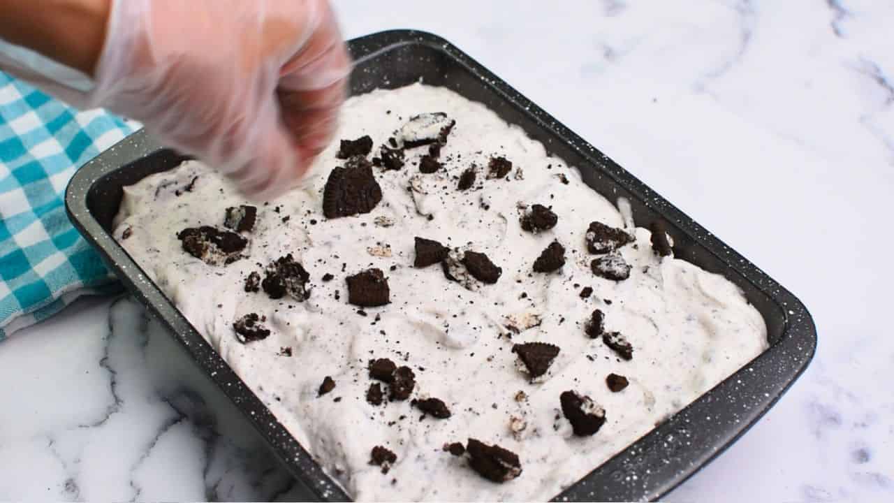 sprinkle some oreo pieces on top
