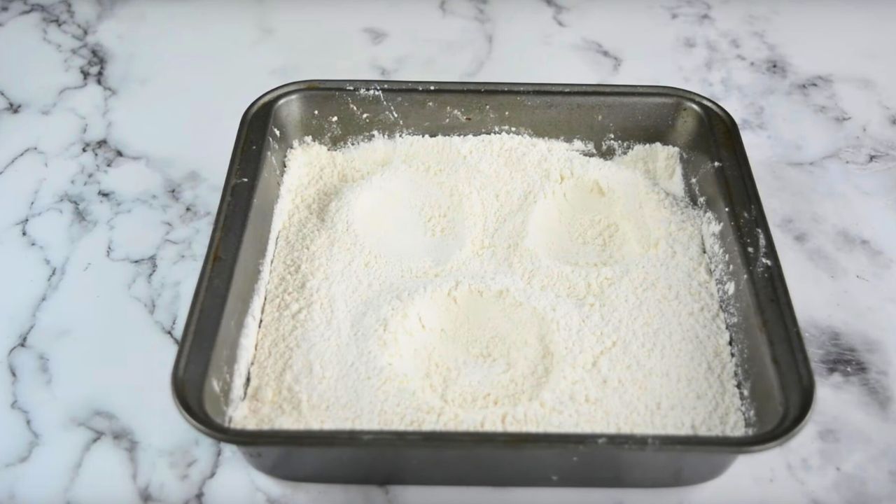  Vanilla cake without eggs, milk, butter-one pan recipe