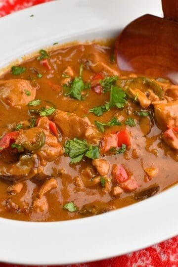 Boneless smothered chicken