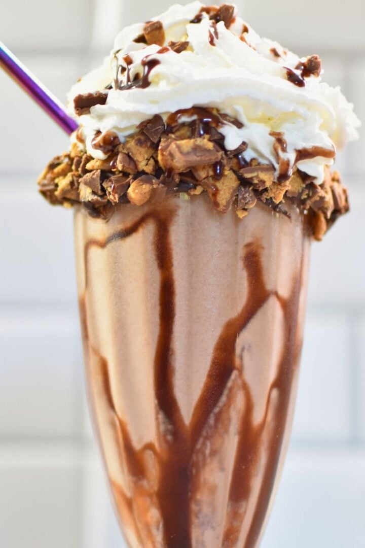Peanut Butter Chocolate Milkshake